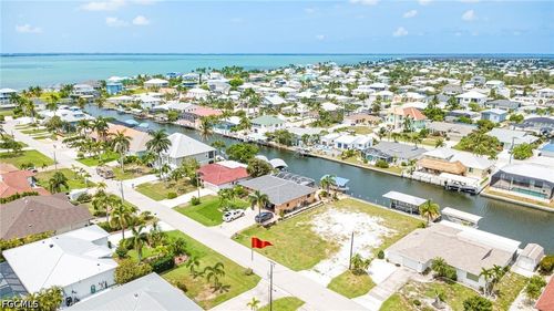 2469 Cherimoya Ln, ST. JAMES CITY, FL, 33956-2021 | Card Image