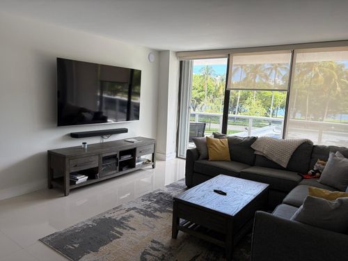 206-3625 N Country Club Dr, Aventura, FL, 33180 | Card Image