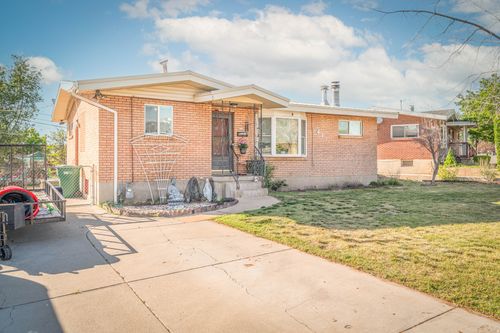 417 Marilyn Dr, Clearfield, UT, 84015-1039 | Card Image