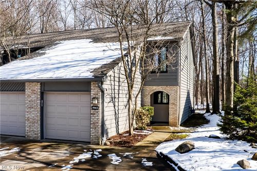 1943 Savannah Pkwy, Westlake, OH, 44145-1851 | Card Image