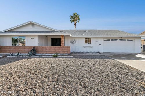 10213 W Cumberland Drive, Sun City, AZ, 85351 | Card Image