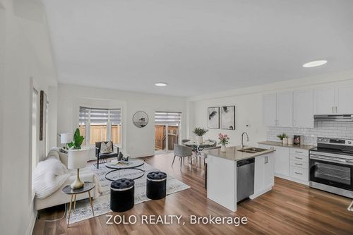 37 Prospect Way, Whitby, ON, L1N0L4 | Card Image