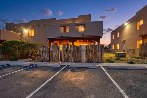 l-41-3300 Rufina, Santa Fe, NM, 87507 | Card Image