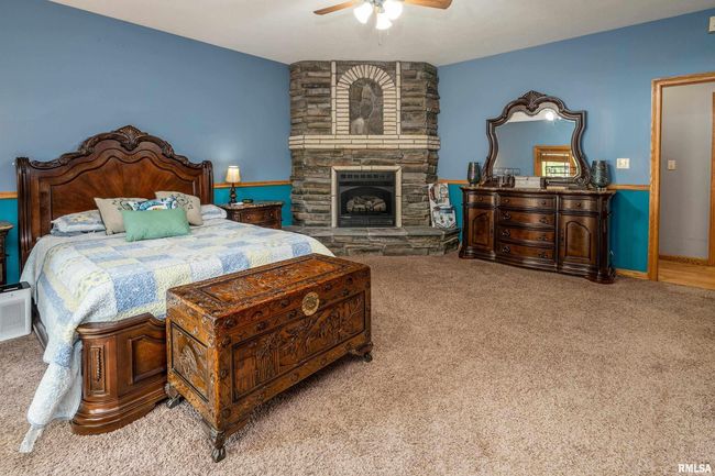 10378 Rock Creek Rd, House other with 5 bedrooms, 5 bathrooms and null parking in Pittsburg IL | Image 17