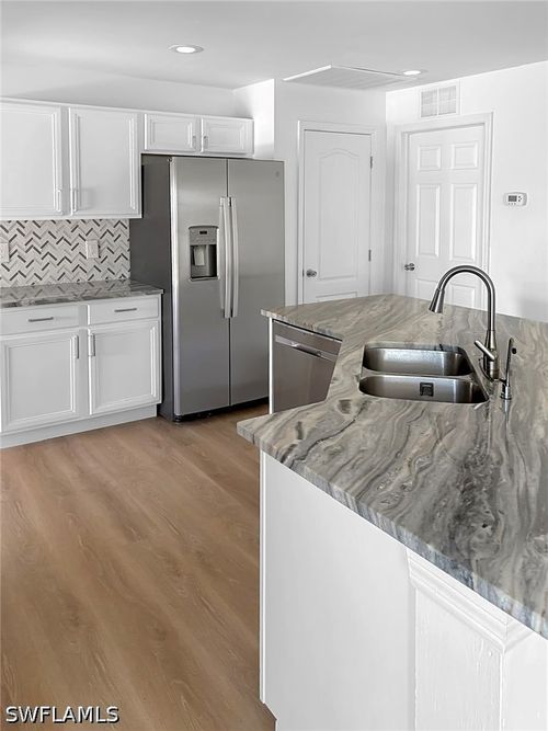 434 5th Ave, Cape Coral, FL, 33909-2501 | Card Image