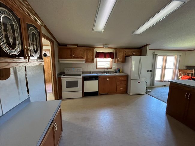 111 3 Rd St, House other with 3 bedrooms, 2 bathrooms and 4 parking in Jefferson PA | Image 6