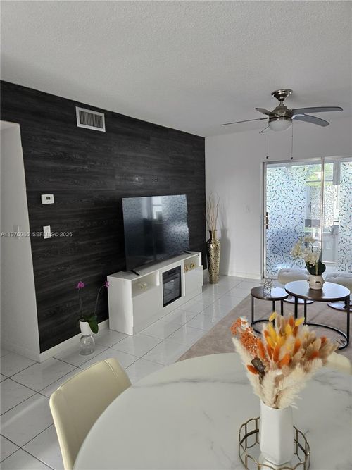 apt-205-6560 Winfield Blvd, Margate, FL, 33063-7146 | Card Image