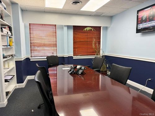 65-59-65 Hilton Ave, Garden City, NY, 11530-2833 | Card Image