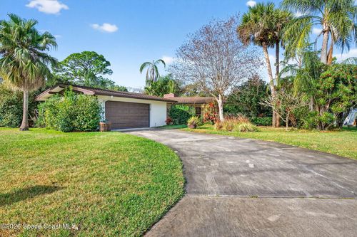 537 Conifer St, MELBOURNE, FL, 32904-2405 | Card Image