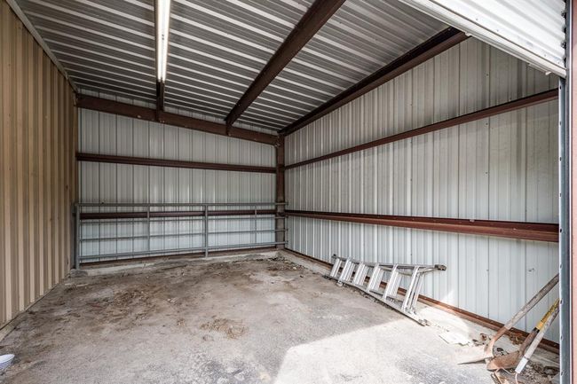 402 Cs Harmon Rd, Home with 4 bedrooms, 4 bathrooms and 2 parking in Hankamer TX | Image 37