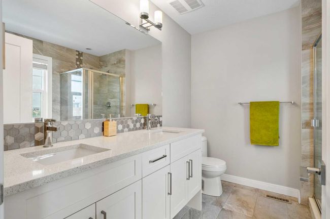 831 85 St Sw, Home with 4 bedrooms, 3 bathrooms and 2 parking in Calgary AB | Image 23