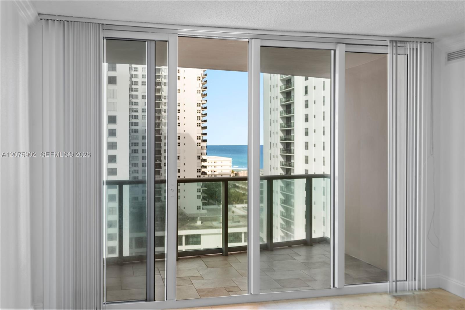 Residential Lease in Hollywood 3