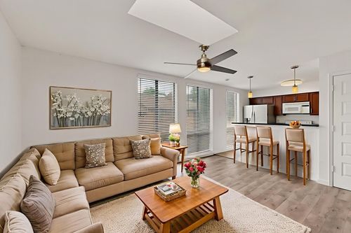 apt-14-7522 Holly Hill Dr, Dallas, TX, 75231-4540 | Card Image