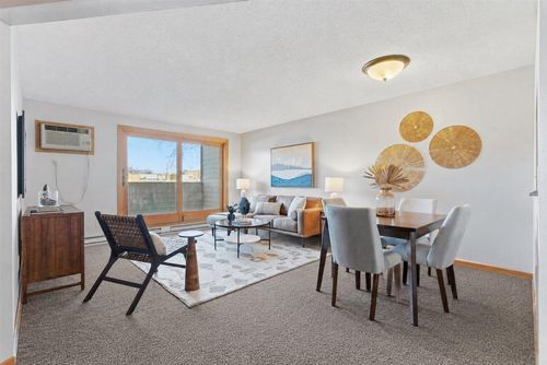 212-2425 E Franklin Ave, Minneapolis, MN, 55406-1074 | Card Image