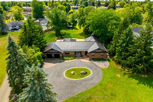 1216A River Rd, Manotick, ON, K4M1B4 | Card Image