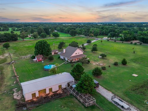 1880 County Road 2610, Bonham, TX, 75418-8226 | Card Image