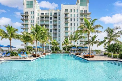 601-300 S Australian Ave, West Palm Beach, FL, 33401-5083 | Card Image