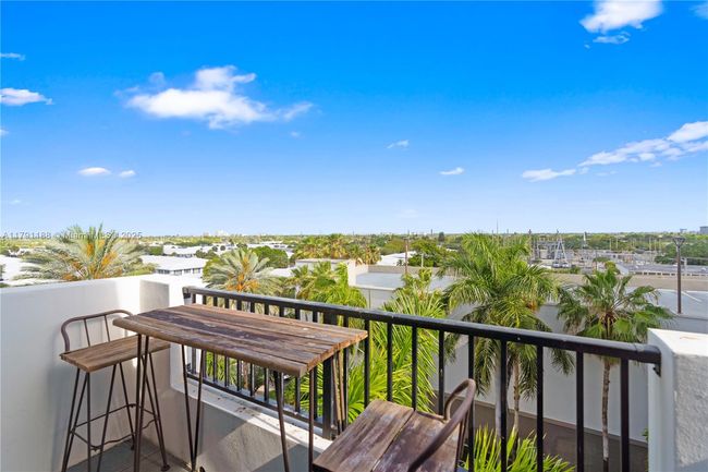 APT-603 - 2401 Ne 65 Th St, Condo with 3 bedrooms, 2 bathrooms and null parking in Fort Lauderdale FL | Image 6