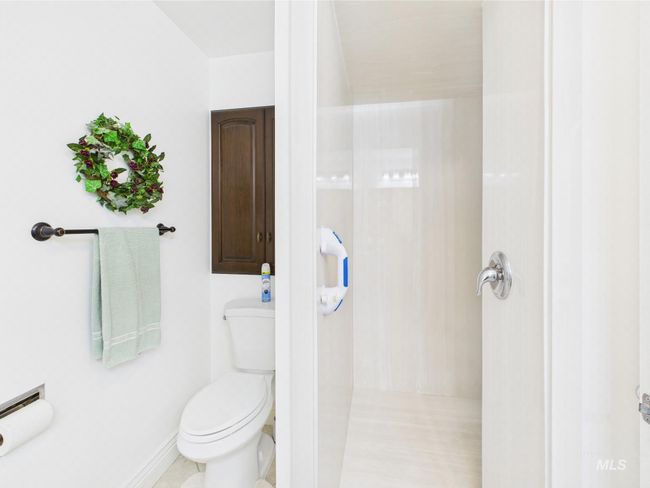 11 N 3 Rd West St, Townhouse with 2 bedrooms, 2 bathrooms and 2 parking in Paul ID | Image 22
