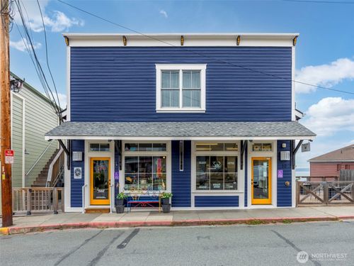 10 Nw Front St, Coupeville, WA, 98239-3444 | Card Image