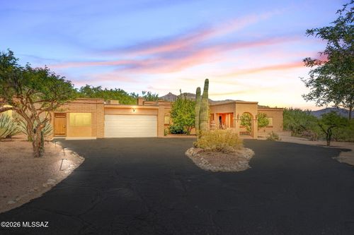 5620 N Barrasca Ave, Tucson, AZ, 85750-1328 | Card Image