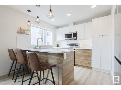 16335 84 St Nw, Edmonton, AB, T5Z0S2 | Card Image