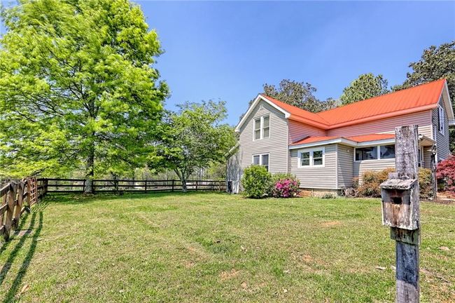 1096 Sutton Mill Rd, House other with 3 bedrooms, 2 bathrooms and 9 parking in Clarkesville GA | Image 57
