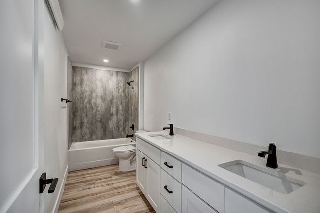 Torrey Model Home Photos. Same model home by same builder. | Image 33