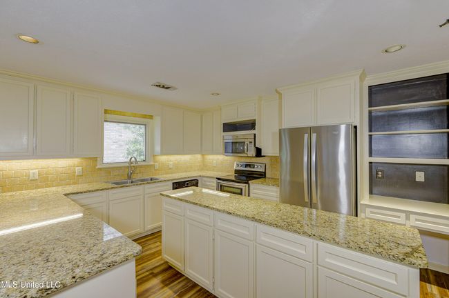 Kitchen 4 | Image 11
