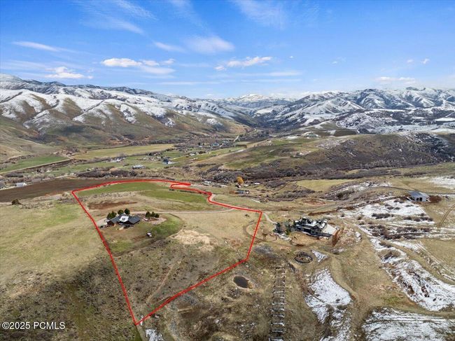 288 W Woods Creek Dr, Home with 5 bedrooms, 4 bathrooms and null parking in Morgan UT | Image 7