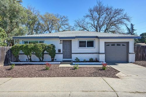 4137 44th St, Sacramento, CA, 95820-2829 | Card Image