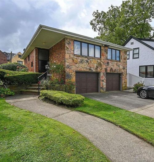 145-32 29 Road, New York, NY, 11354 | Card Image
