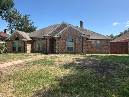 1520 Nettleton Dr, DeSoto, TX, 75115-7744 | Card Image