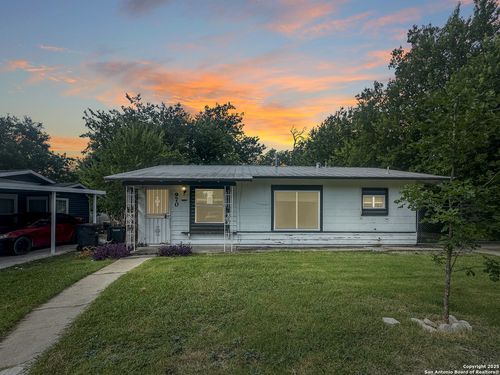 970 Glamis Ave, San Antonio, TX, 78223-1538 | Card Image