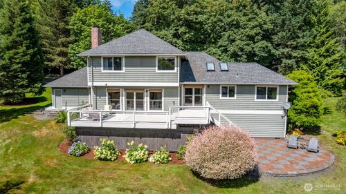 11243 Garland Ln, La Conner, WA, 98257-8811 | Card Image