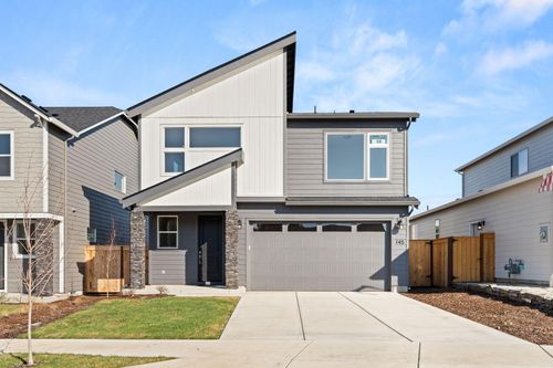 38-145 Valemont Dr, Eagle Point, OR, 97524-8652 | Card Image