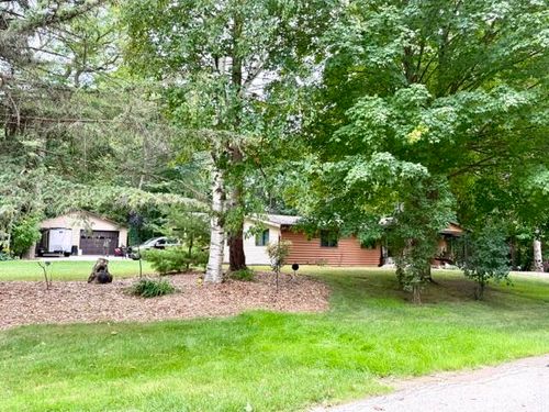 312 Sugar Bush Ln, Elkhart Lake, WI, 53020 | Card Image