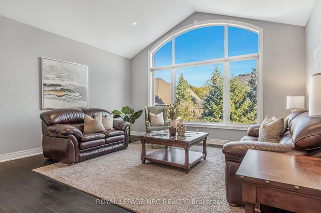 36 Hickory Ave, House other with 3 bedrooms, 3 bathrooms and 4 parking in Saint Davids ON | Image 17