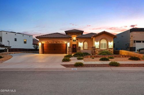 7837 Enchanted Cliff Dr, El Paso, TX, 79911-7508 | Card Image