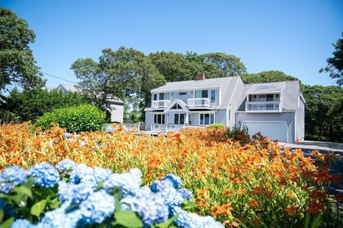 364 Lower County Rd, Harwich Port, MA, 02646-1623 | Card Image