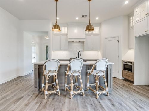 3701 Chapel Hill Row, Edmond, OK, 73034 | Card Image