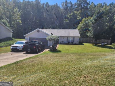 65 Canterbury Drive, House other with 3 bedrooms, 2 bathrooms and 2 parking in Grantville GA | Image 1