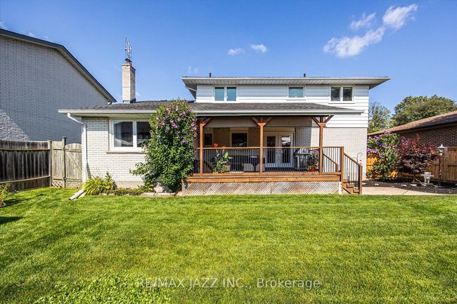 808 Ferndale St, House other with 5 bedrooms, 4 bathrooms and 4 parking in Oshawa ON | Image 37