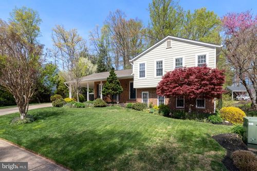 9516 Vandola Ct, BURKE, VA, 22015-3248 | Card Image