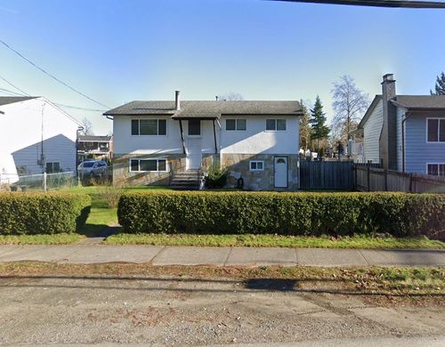 9328 132 St, Surrey, BC, V3V5R1 | Card Image