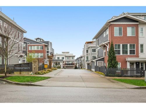 70-8371 202b St, Langley, BC, V2Y4K6 | Card Image