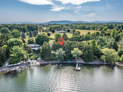 1088 Tri-Town Rd, Addison, VT, 05491-9114 | Card Image