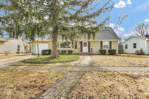 2205 Southmoor Dr, Champaign, IL, 61821-5814 | Card Image