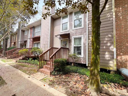 25 Higgins Ct, Baton Rouge, LA, 70808-9062 | Card Image