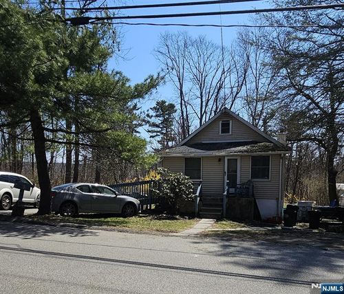 5 Banker Rd, Hewitt, NJ, 07421-3829 | Card Image